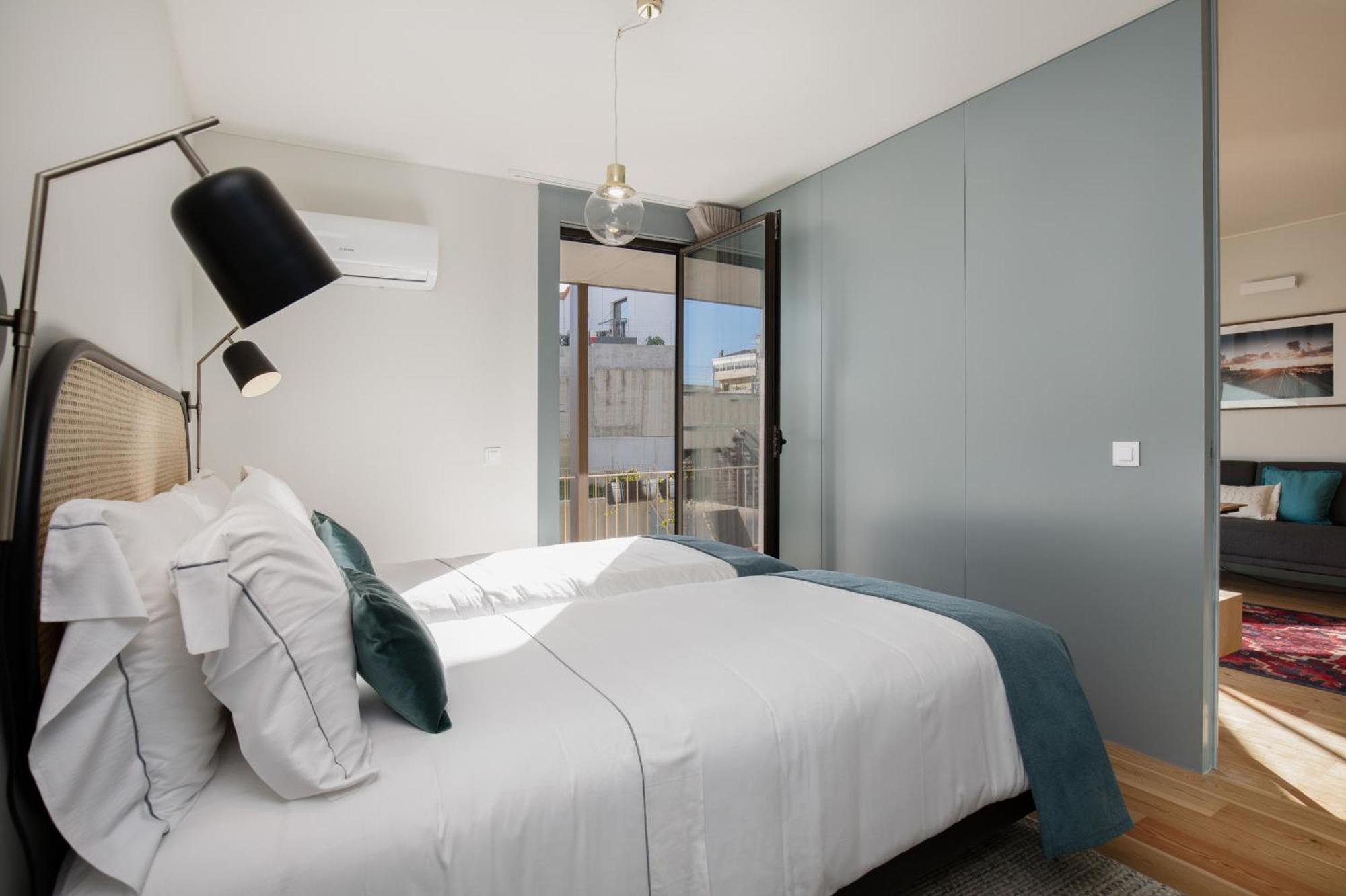 ポルトFeel Corporate Housing Campanhaアパートメント エクステリア 写真