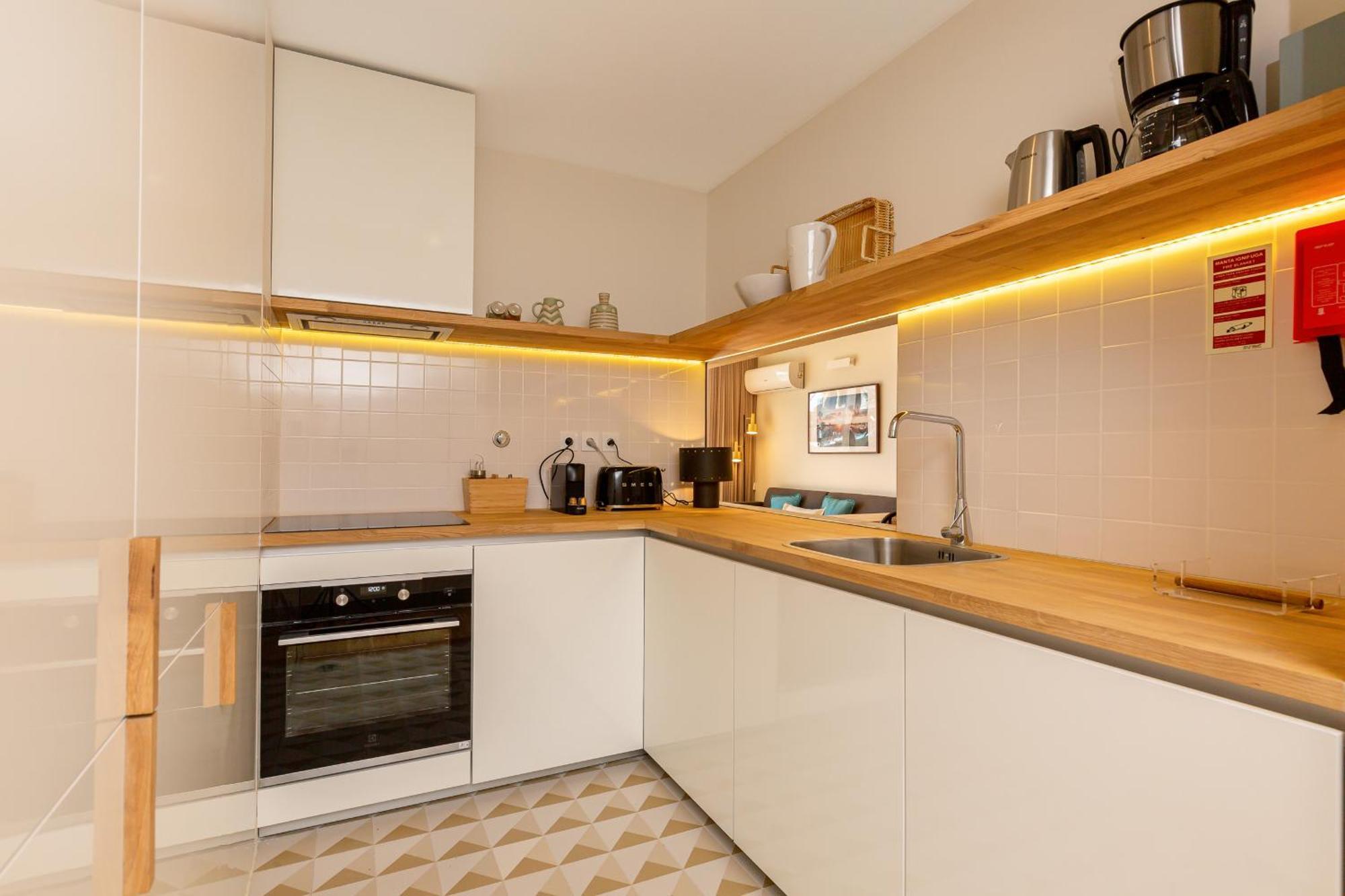 ポルトFeel Corporate Housing Campanhaアパートメント エクステリア 写真